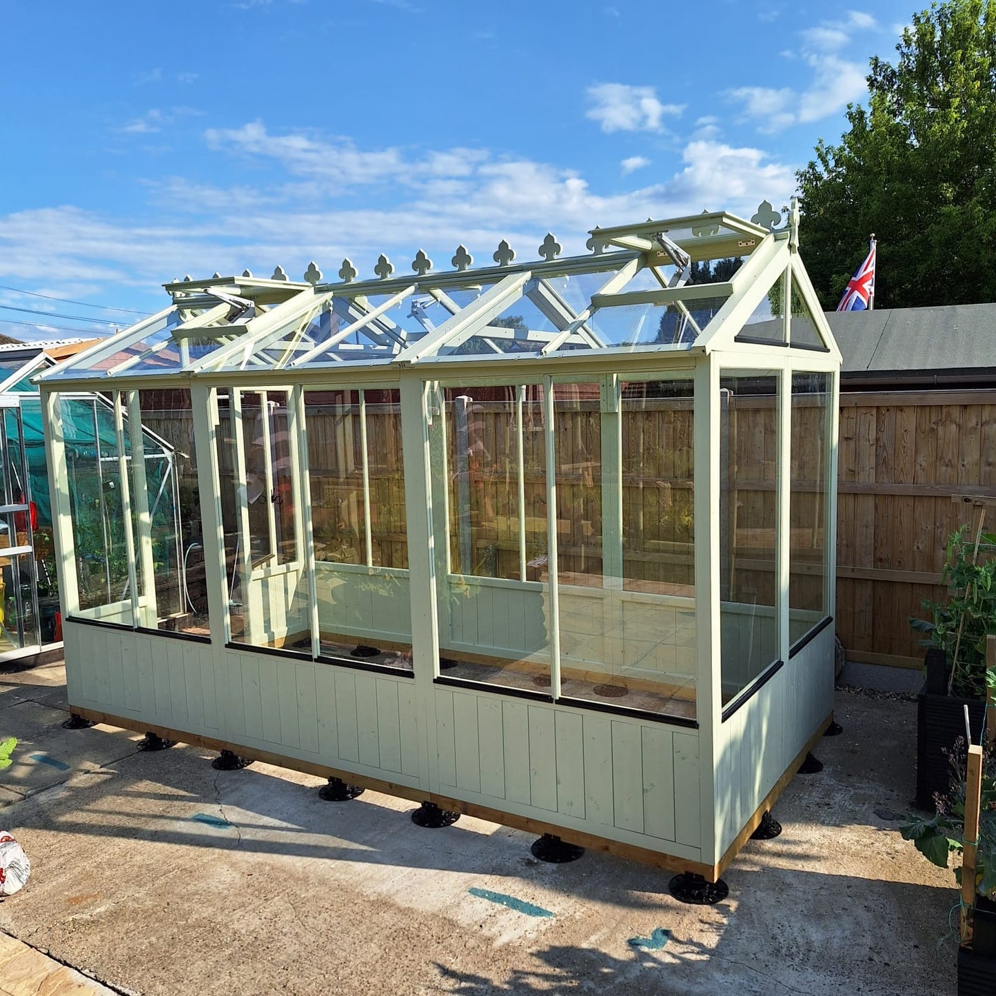 Shire Holkham 6 x 12 Wooden Greenhouse