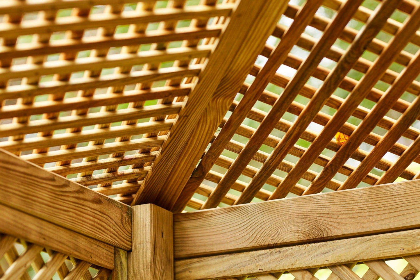 Shire Valencia Corner Arbour