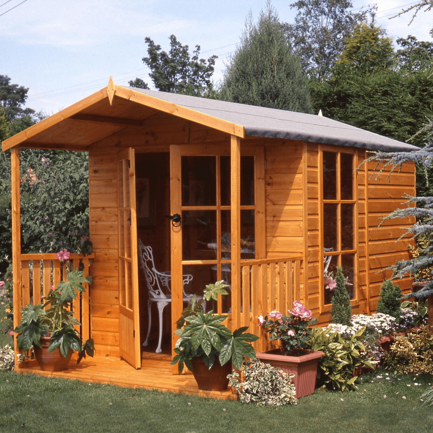 Shire Buckingham 7 x 10 Wooden Summerhouse with Veranda